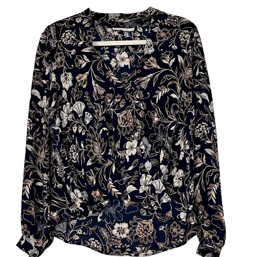 Lush Women’s Small Floral Blouse with Chocker